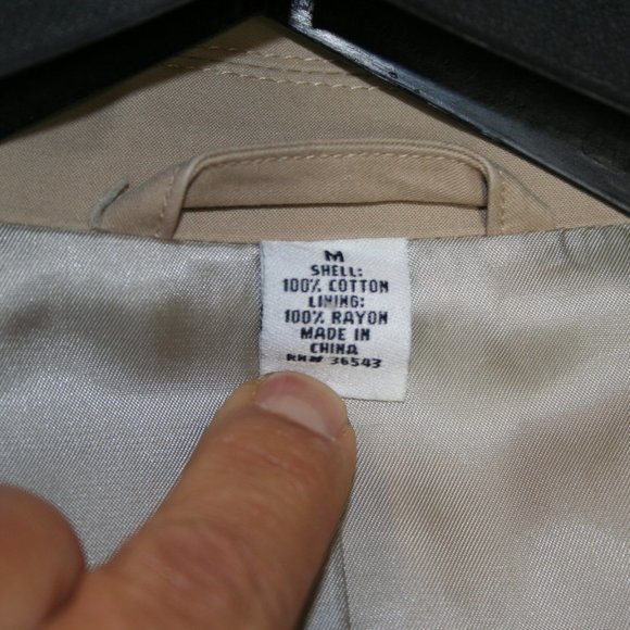 100% Cotton Cream Calvin Klein Suit - Picture 5 of 8